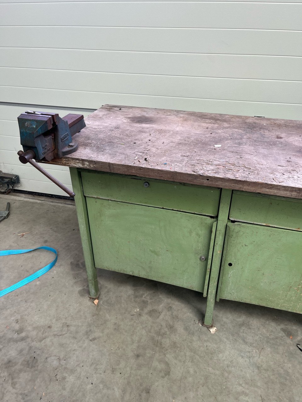 Werkbank werktafel werkplaats gereedschapbank klussen