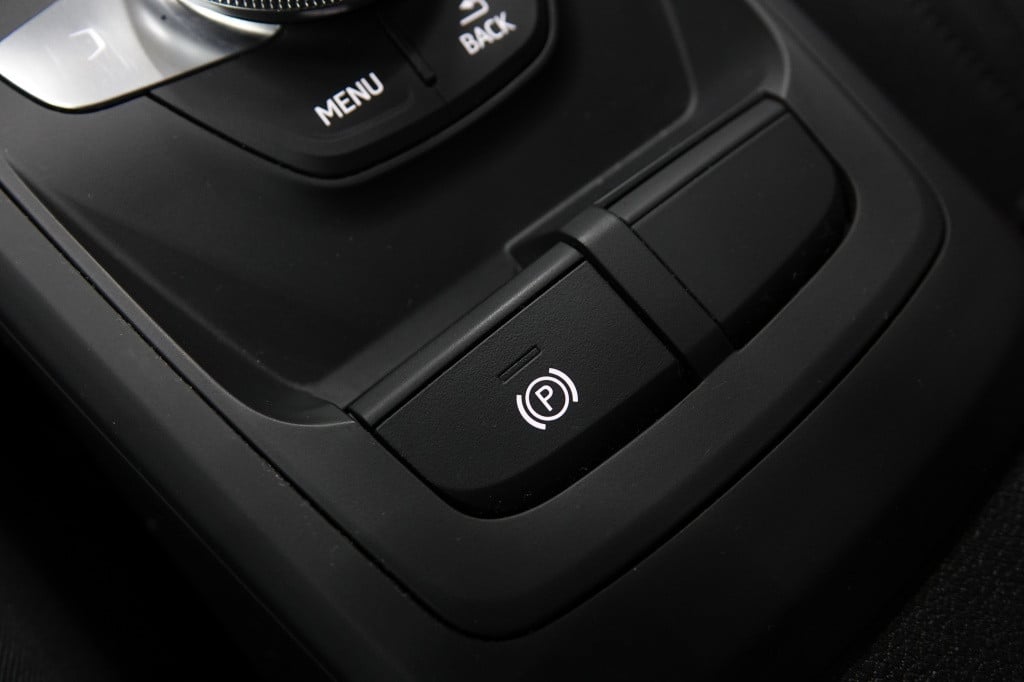 Audi Q2 1.5 tfsi | led | pdc | stoelverw. | airco |