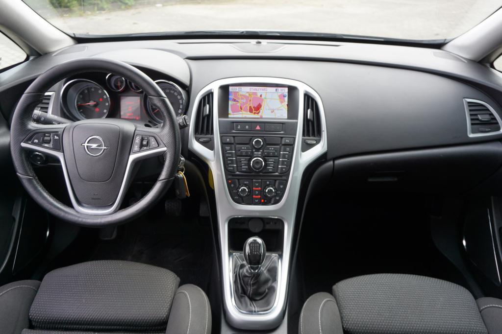 Opel Astra 1.4 turbo gt airco / navi / cruise / parkeers. / elektr. ramen /