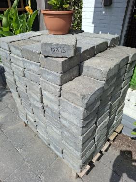 225 klinkers 15x15 cm