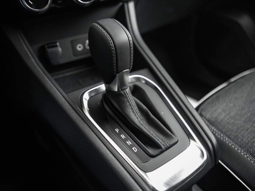 Renault Captur mild hybrid 140pk techno automaat | navigatie | stoelverwarm