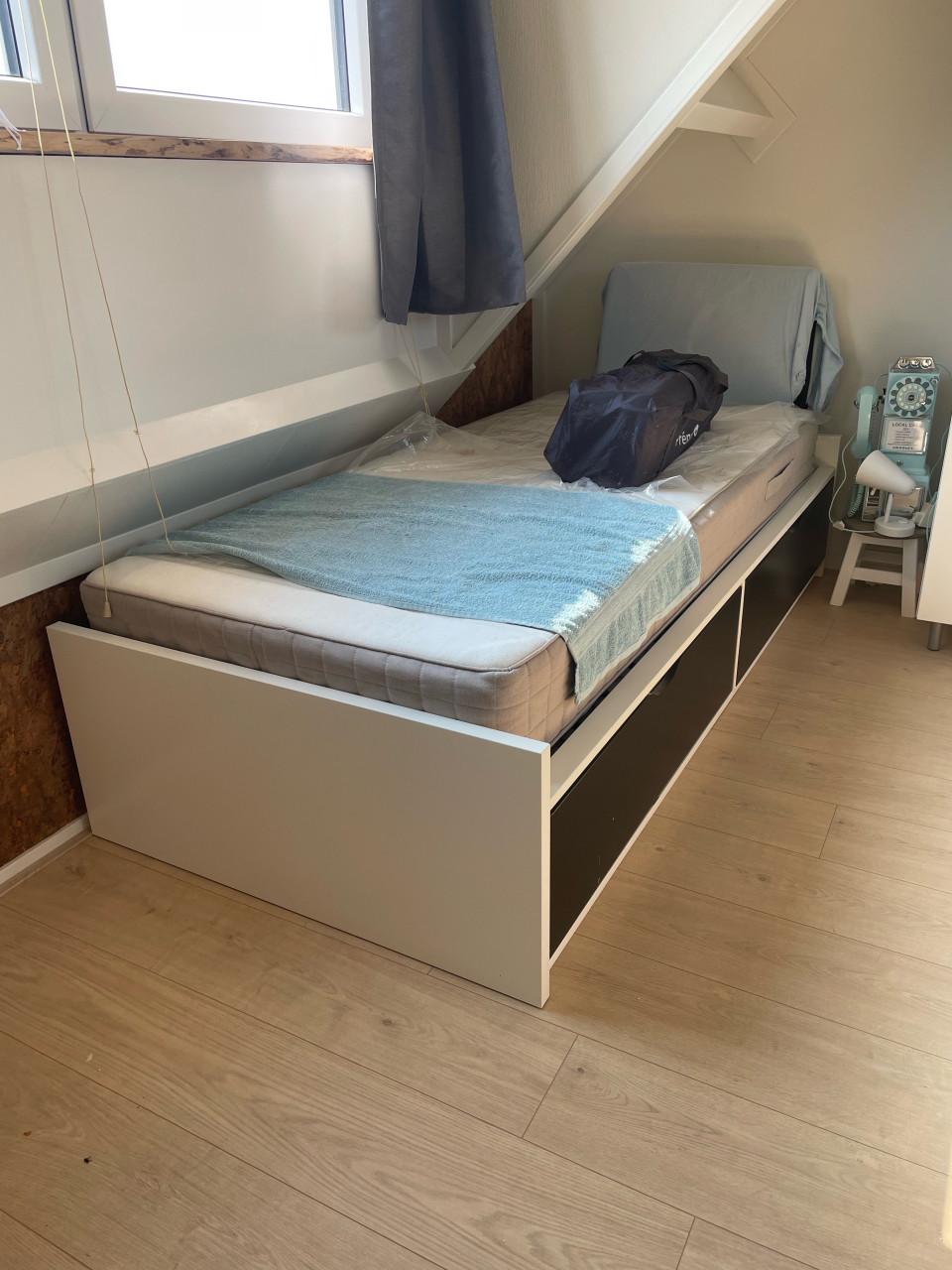 Gratis één persoonsbed