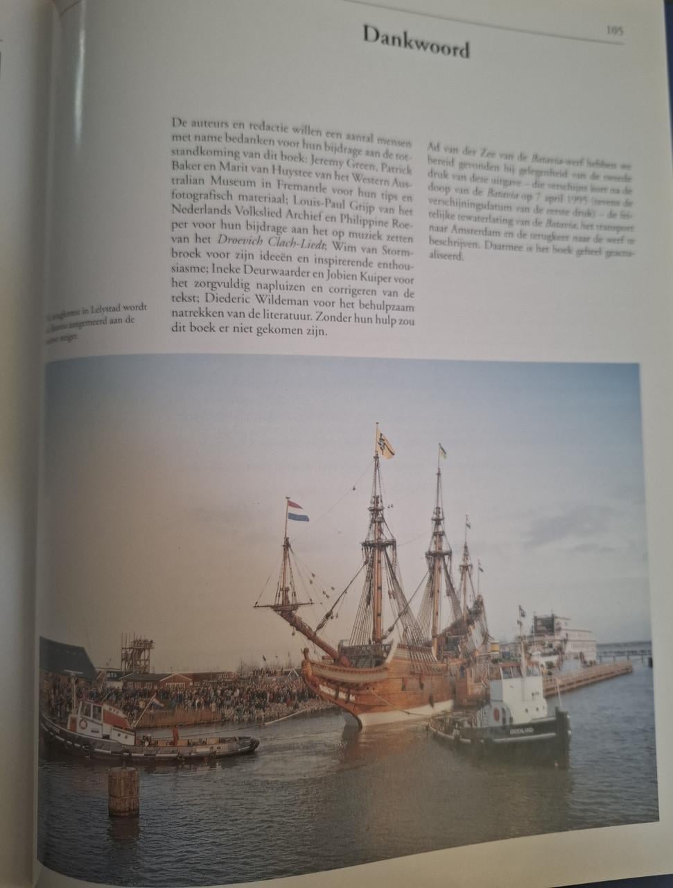 De Batavia te water, door V. Roeper, R. Parthesius en L. Wagenaar