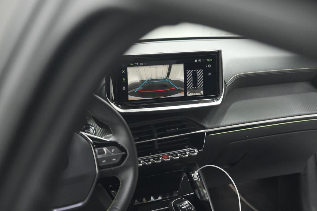 Peugeot 208 puretech 100 gt | camera | navigatie | apple carplay | parkeers