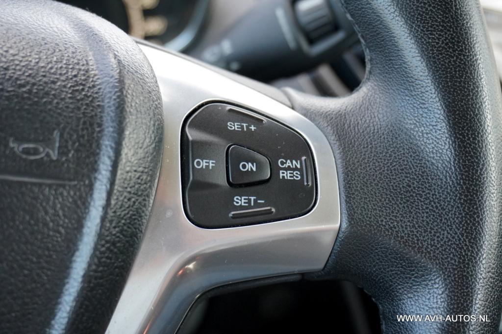 Ford B-max 1.0 ecoboost titanium