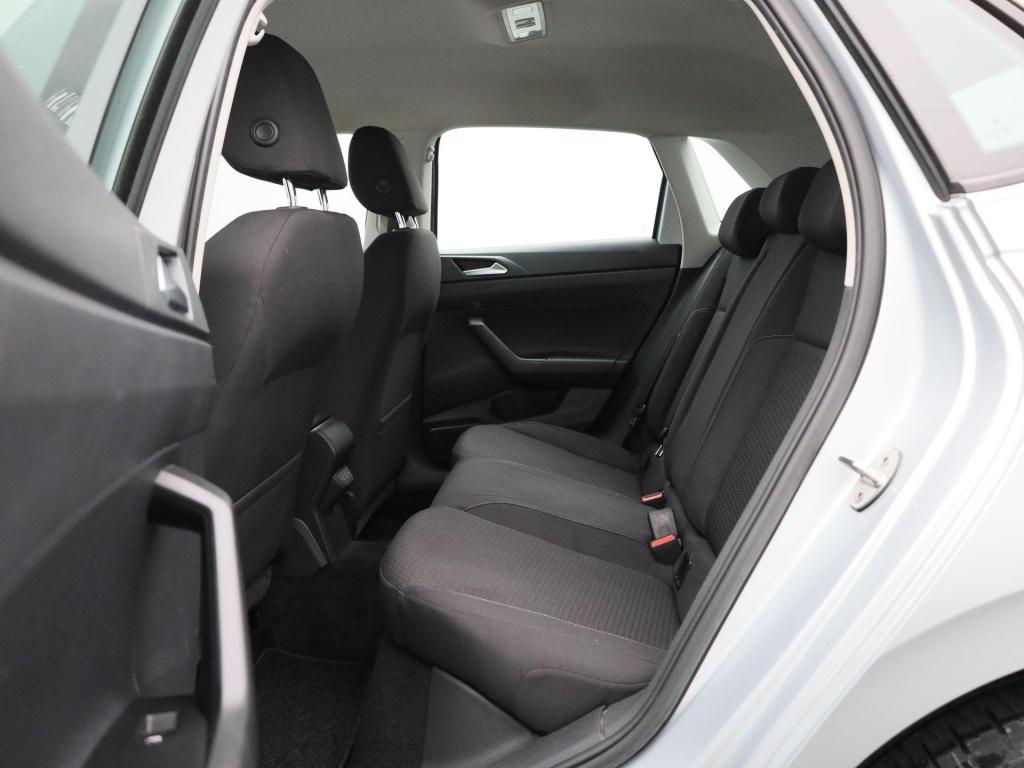 Volkswagen Polo 1.0 tsi comfortline business | parkeer sensoren | navigatie