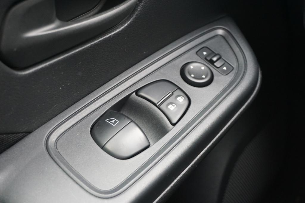 Nissan Micra 1.0l visia+ airco / cruise / bt / elektr. ramen / lm velgen / 