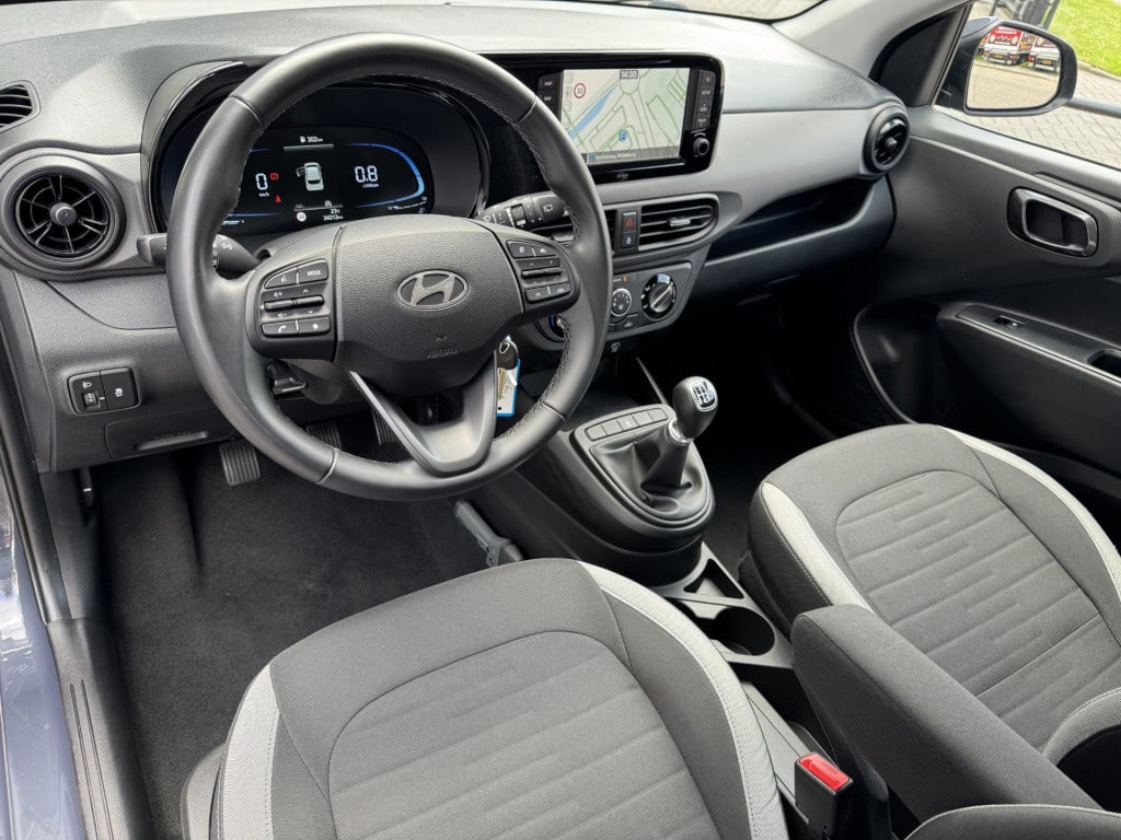 Hyundai I 10 1.0 comfort smart nieuw model! | navigatie | camera | apple ca
