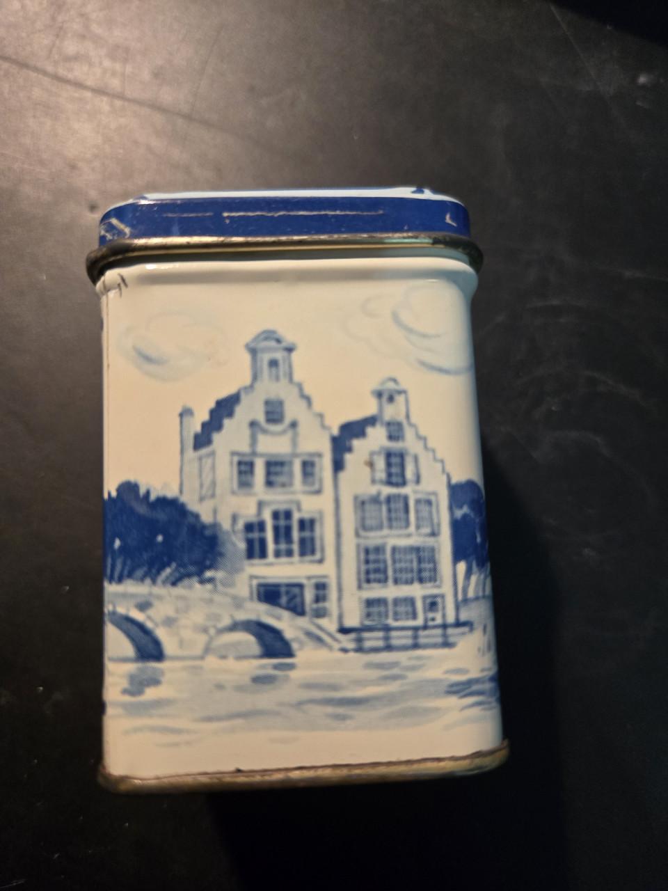 75 grams blikje L.J. Joosse Middelburg Roomboter Babbelaars. Leeg.