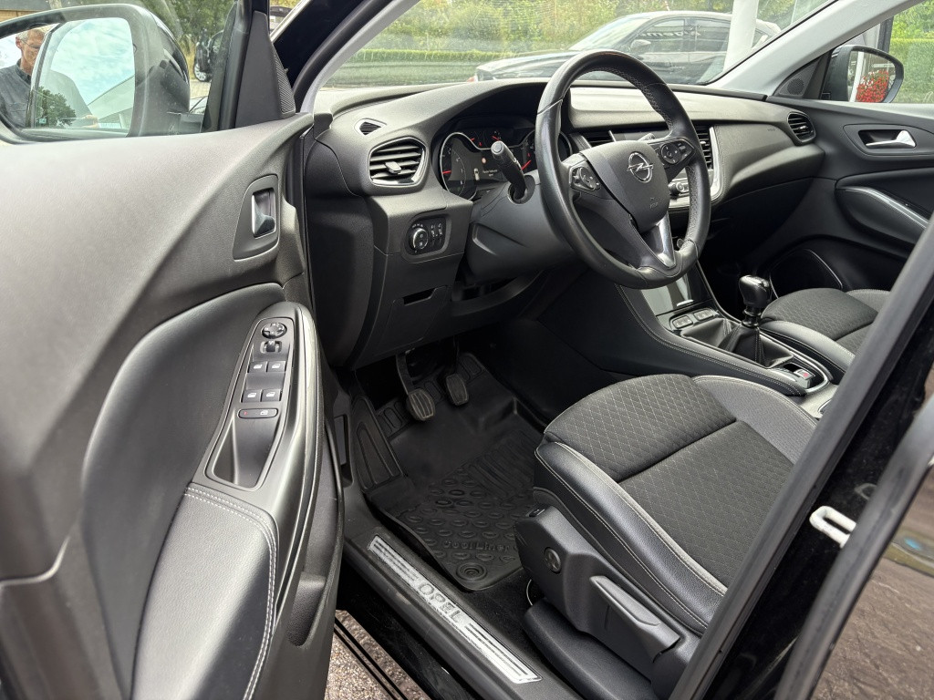 Opel Grandland X 1.2 turbo innovation