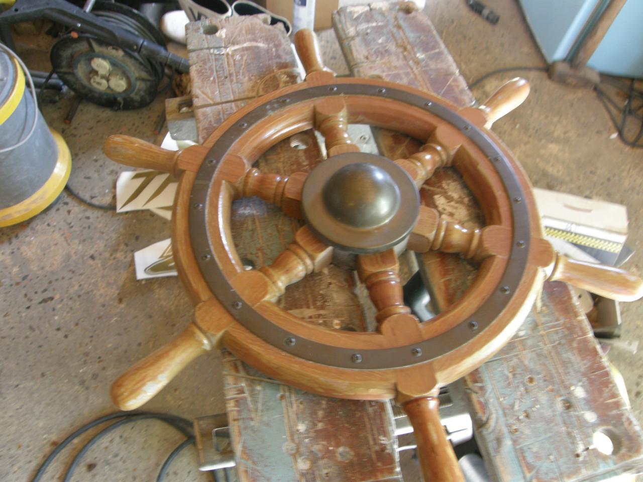 Houten scheeps stuurwiel