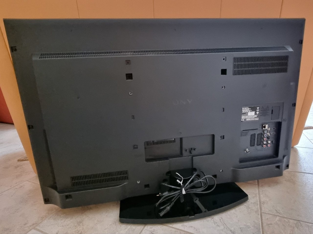 Sony tv model KDL40EX711