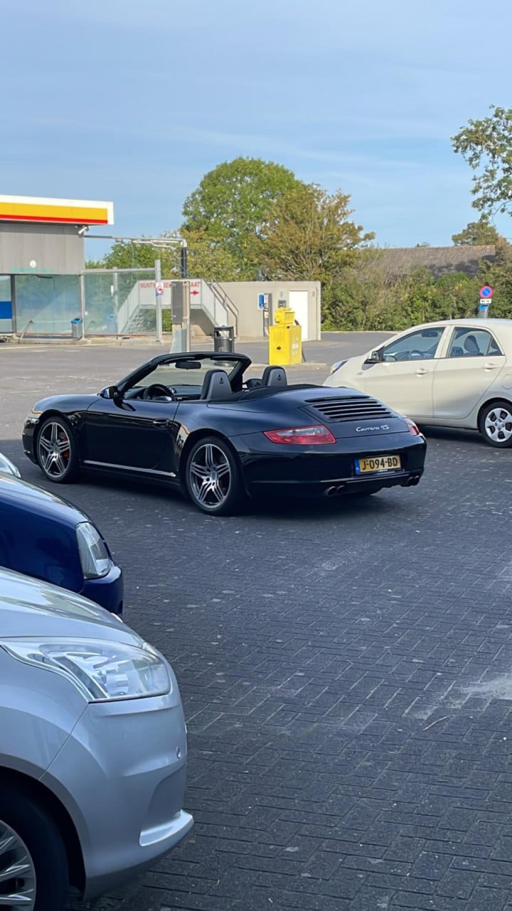 Porsche 911 cabrio 3.8 carrera 4s
