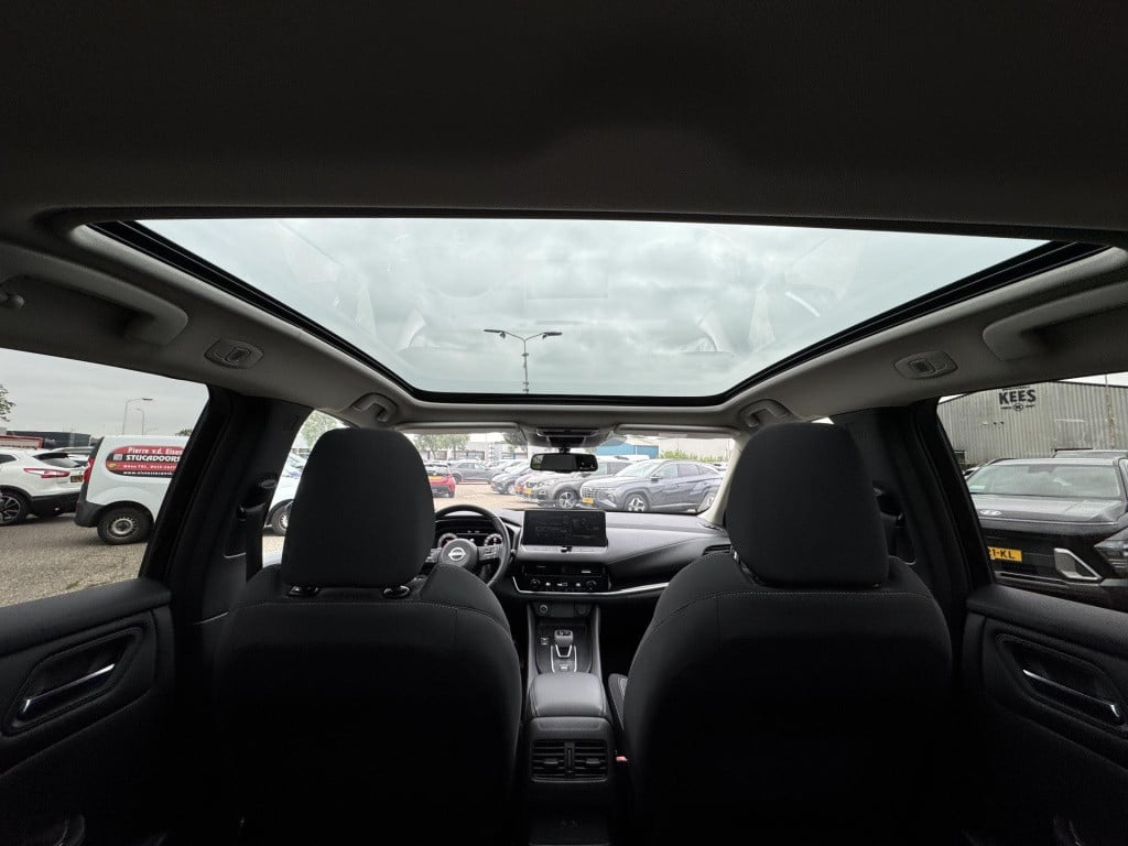 Nissan Qashqai 1.3 mhev xtronic n-connecta design pack | trekhaak | panoram