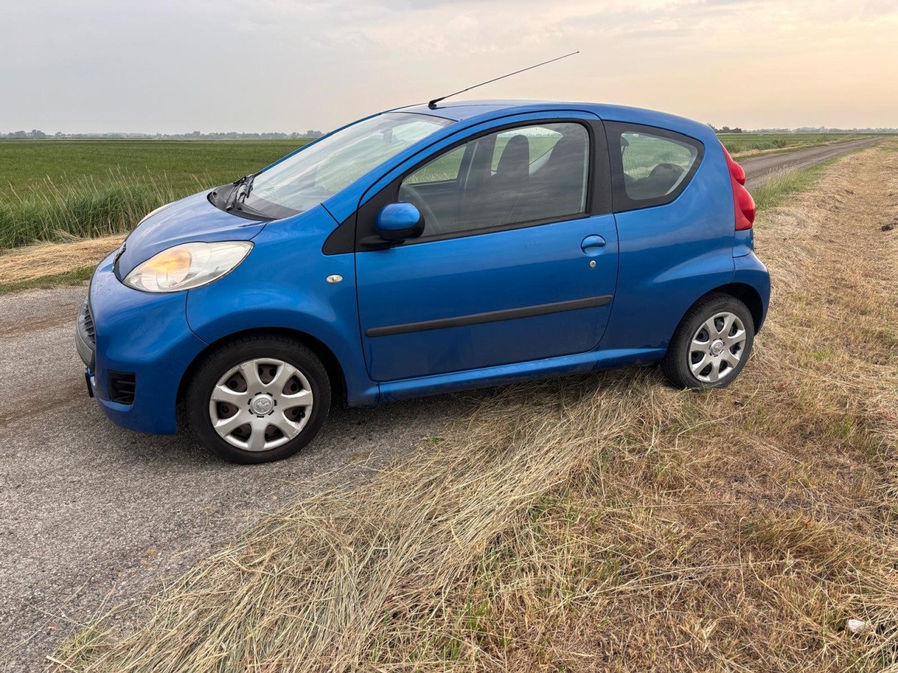 Nette Peugeot 107 2011