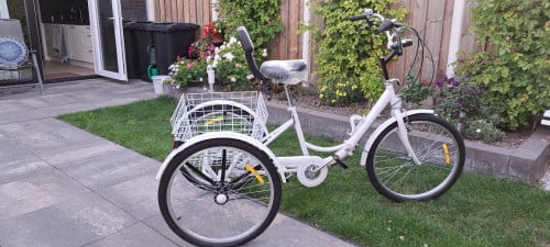 Te koop: Driewielfiets (niet electrisch)