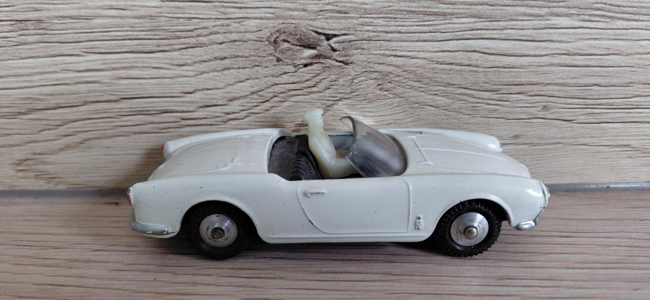 Alfa Romeo Giulietta spider van Metosul