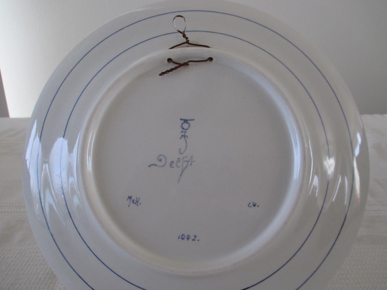 Zeer Mooi Vol Geschilderd Delftsblauw Bord ( De Porceleyne Fles )