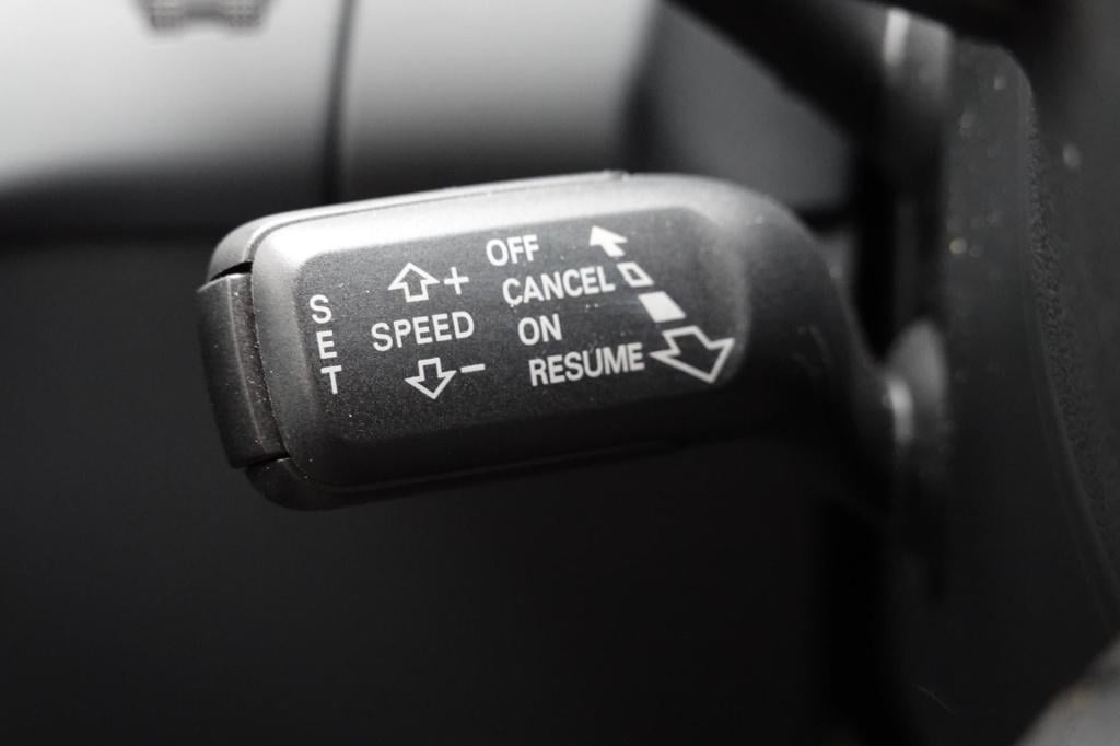 Audi A4 limousine 1.8 tfsi pro line business