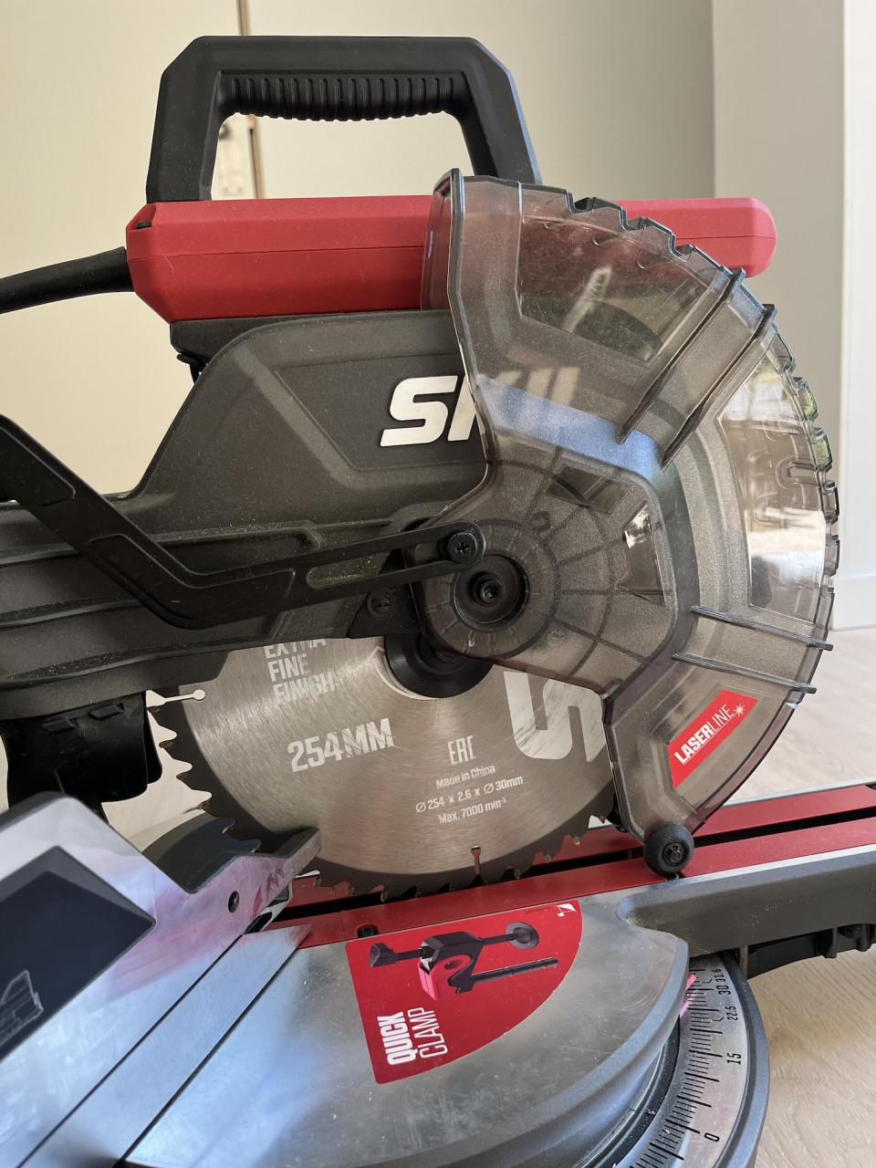 Skil 1320 afkortzaag / verstekzaag 254mm - 2000W