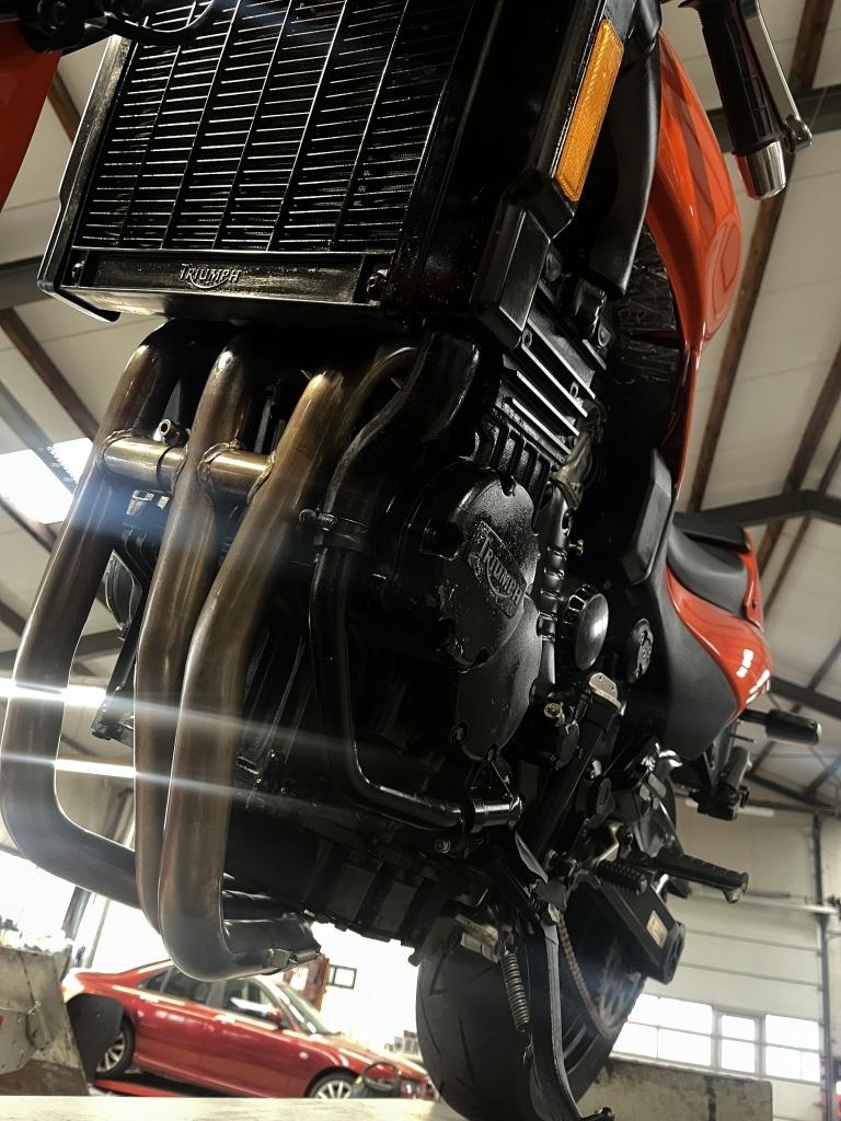 Triumph Speed Triple 900