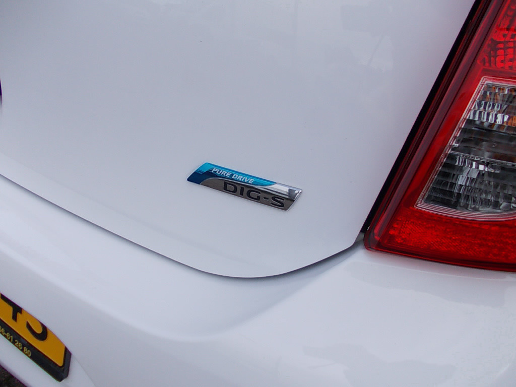 Nissan Micra 1.2 72kw dig-s 98pk 5-drs, colour-line, airco