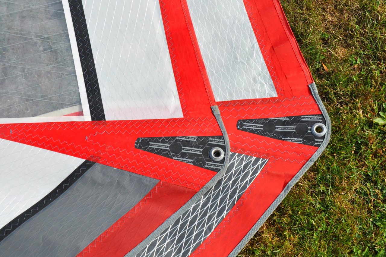 Set van 4.5 en 5.3m2 GunSails Wave MC zeilen