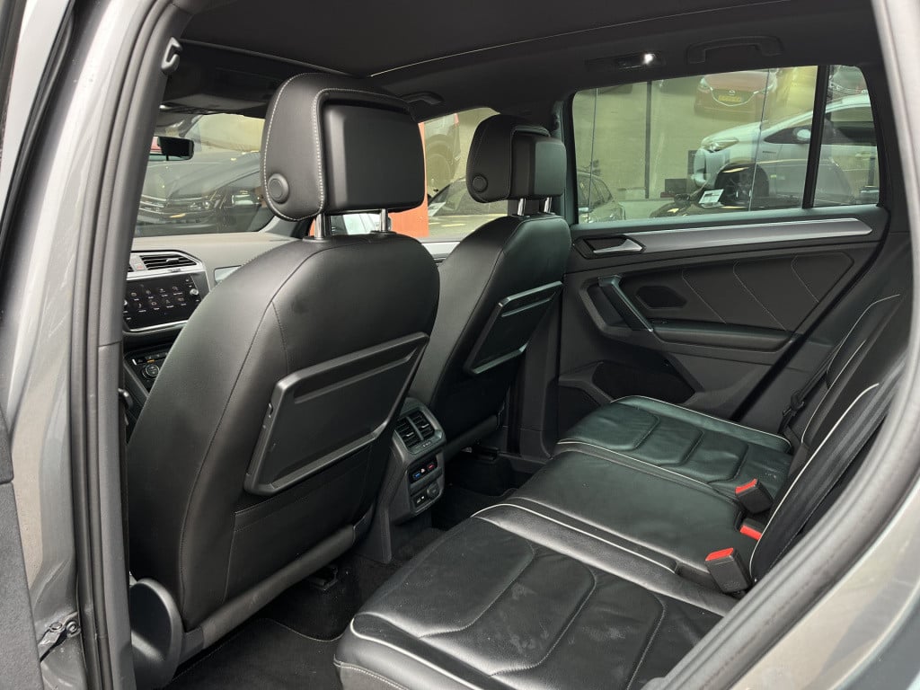 Volkswagen Tiguan 1.4 tsi 4motion highline business r | leer | camera | pan