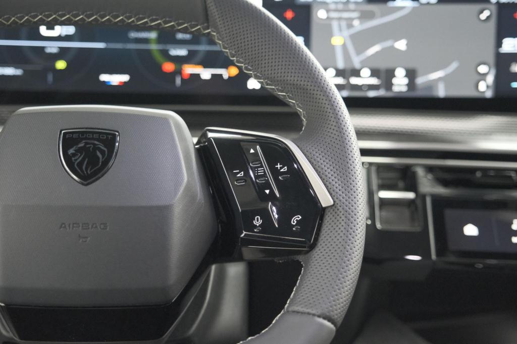 Peugeot 3008 1.2 hybrid 136 gt | pack winter | camera | adaptieve cruise co