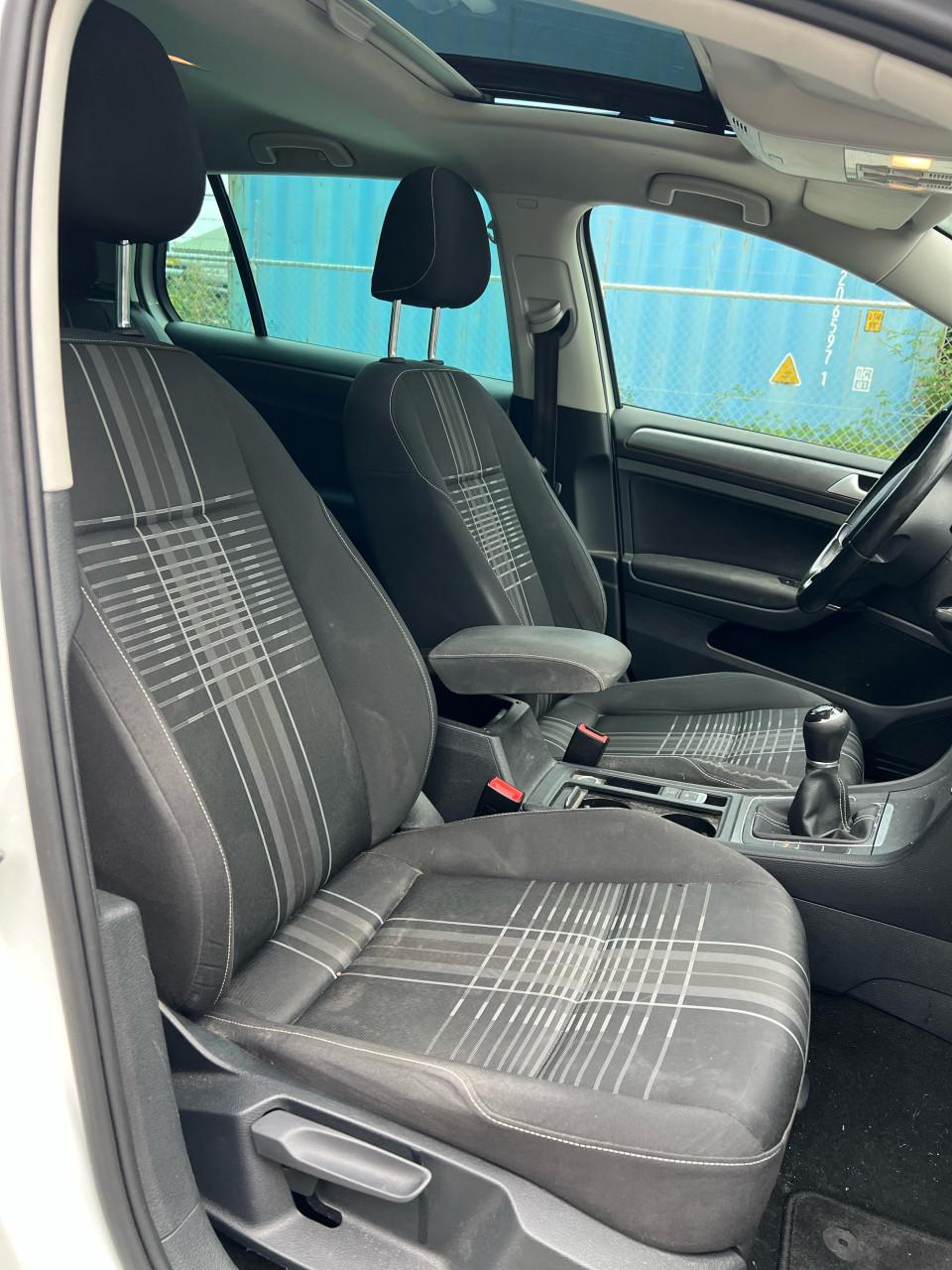Volkswagen Golf 1.4TSI ACT Pano/PDC/Lounge