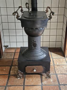 Brabantse Plattebuiskachel of Leuvense Stoof