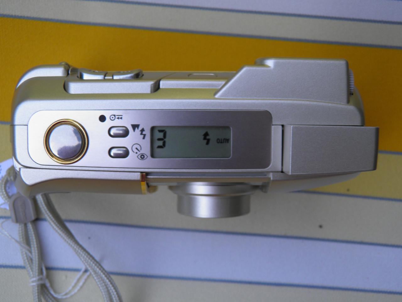 Nikon lite touch zoom 120 ed af werkt prima,