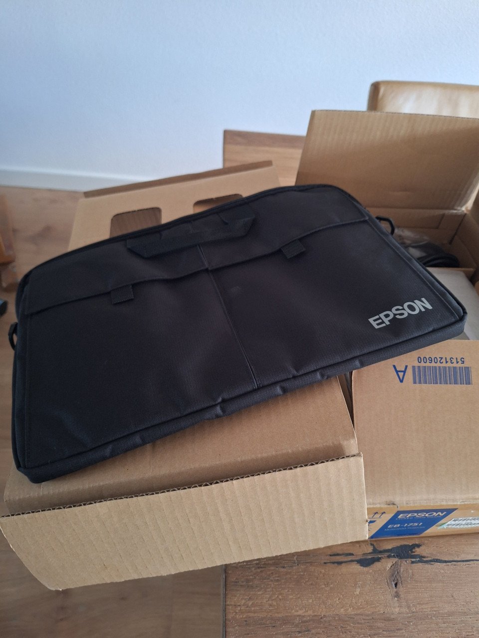 Portable Beamer Epson EB-1751