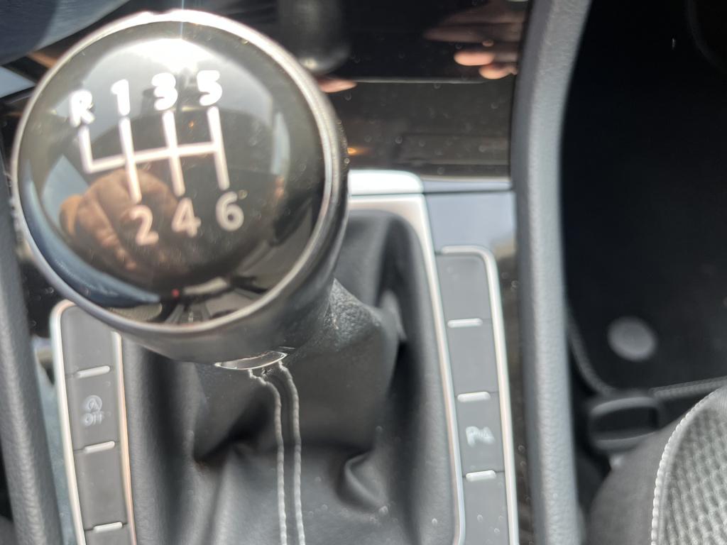 Volkswagen Golf 1.2 tsi cup edition 85 dkm navi