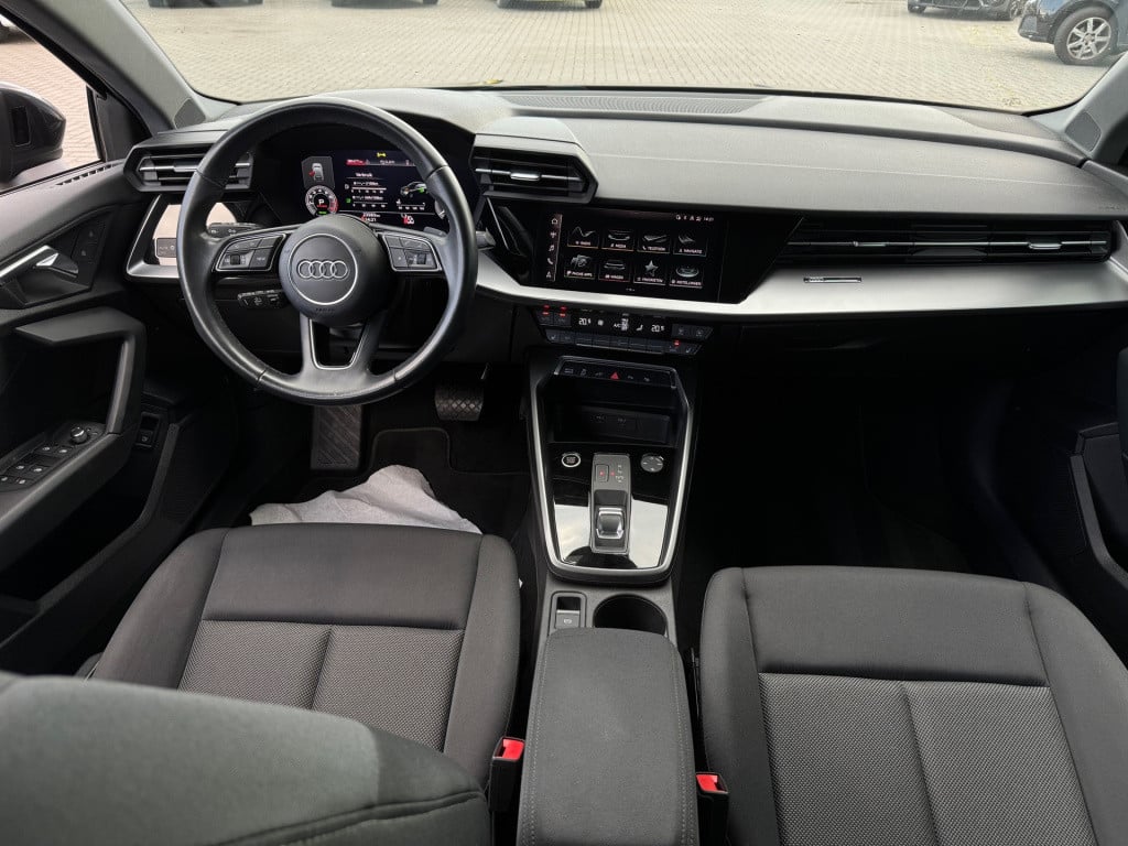 Audi A3 sportback 40 tfsi e edition * stoelverwarming * camera * adaptive c