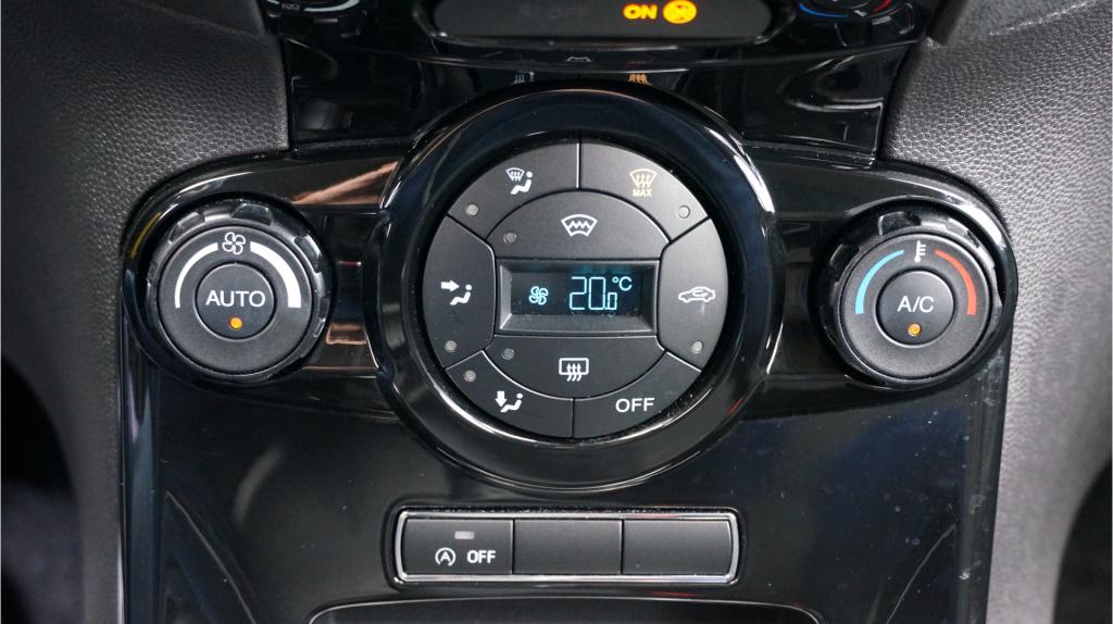 Ford Fiesta 1.0 titanium rijklaar incl garantie