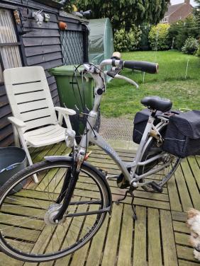 Koopje zeer mooie goede batavus damesfiets 8 versnellingen