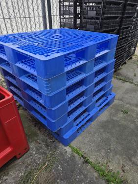 Plastic palets