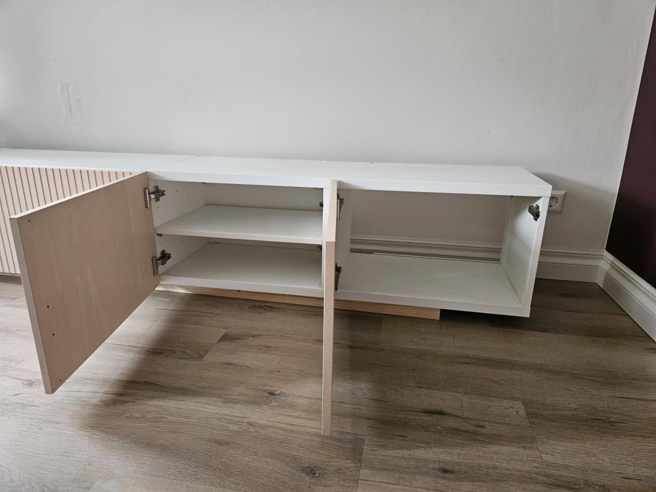 IKEA TV meubel met kabelgoot