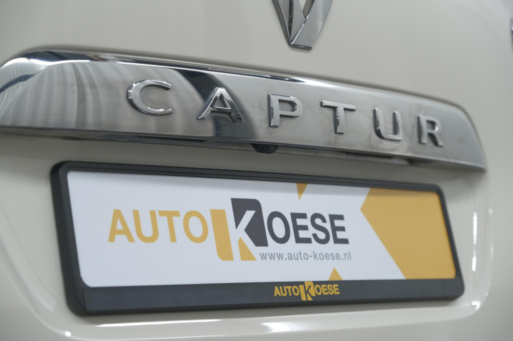 Renault Captur tce 90 intens | trekhaak | camera | navigatie | parkeersenso