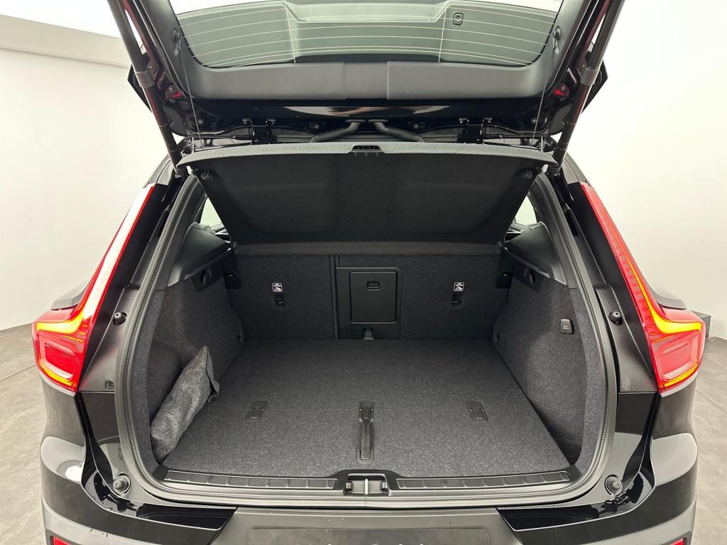 Volvo XC40 b4 plus black edition lounge 360 camera