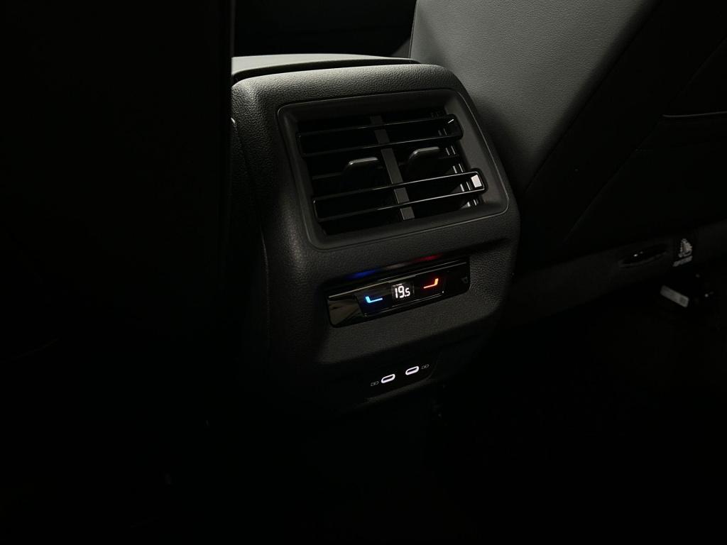 Volkswagen Tiguan limited edition 204 pk plug in hybride voordeel van € 3.5