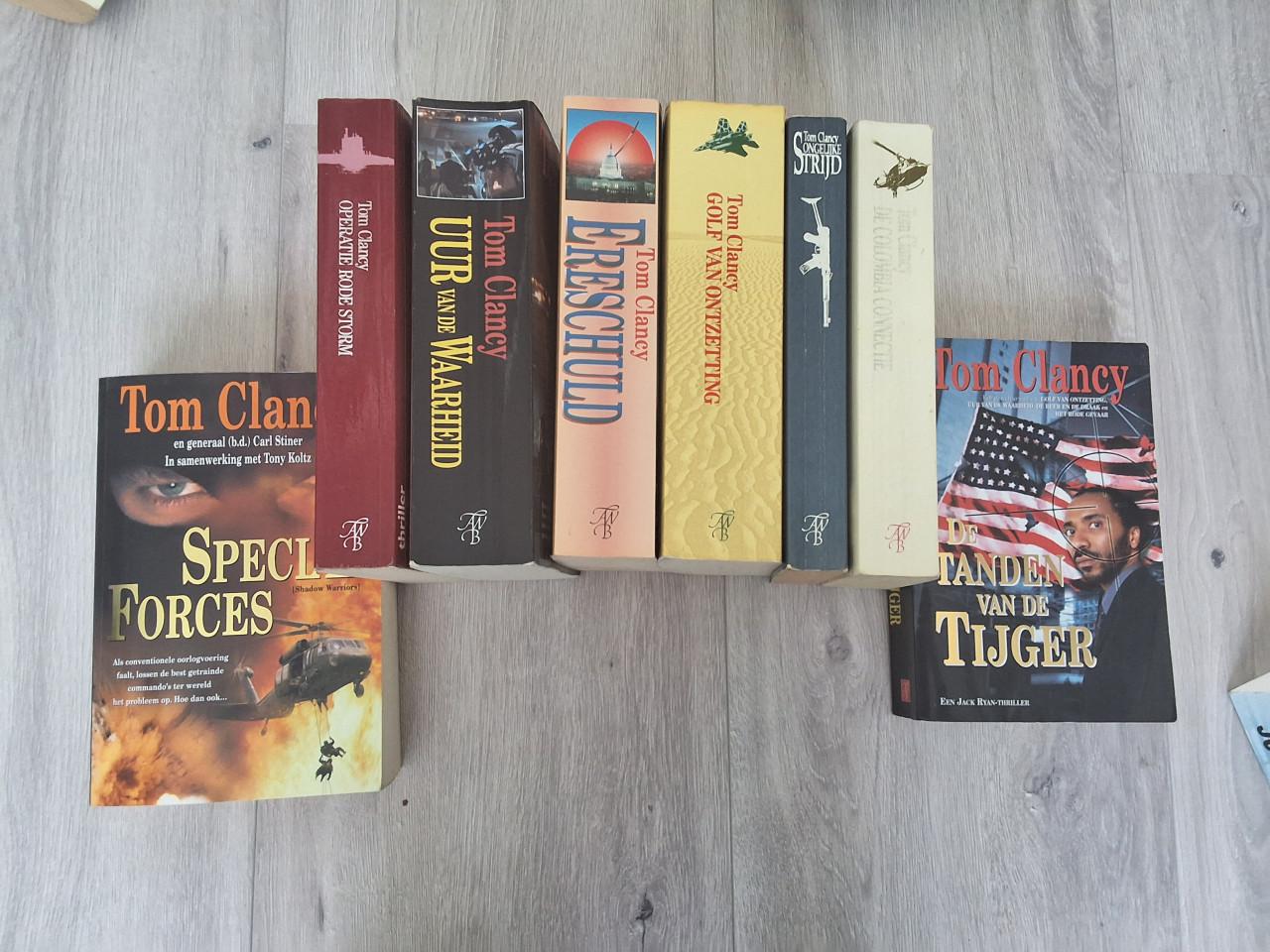 Te koop verschillende thrillers