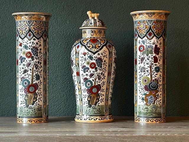 Polychrome vazen Petrus Regout