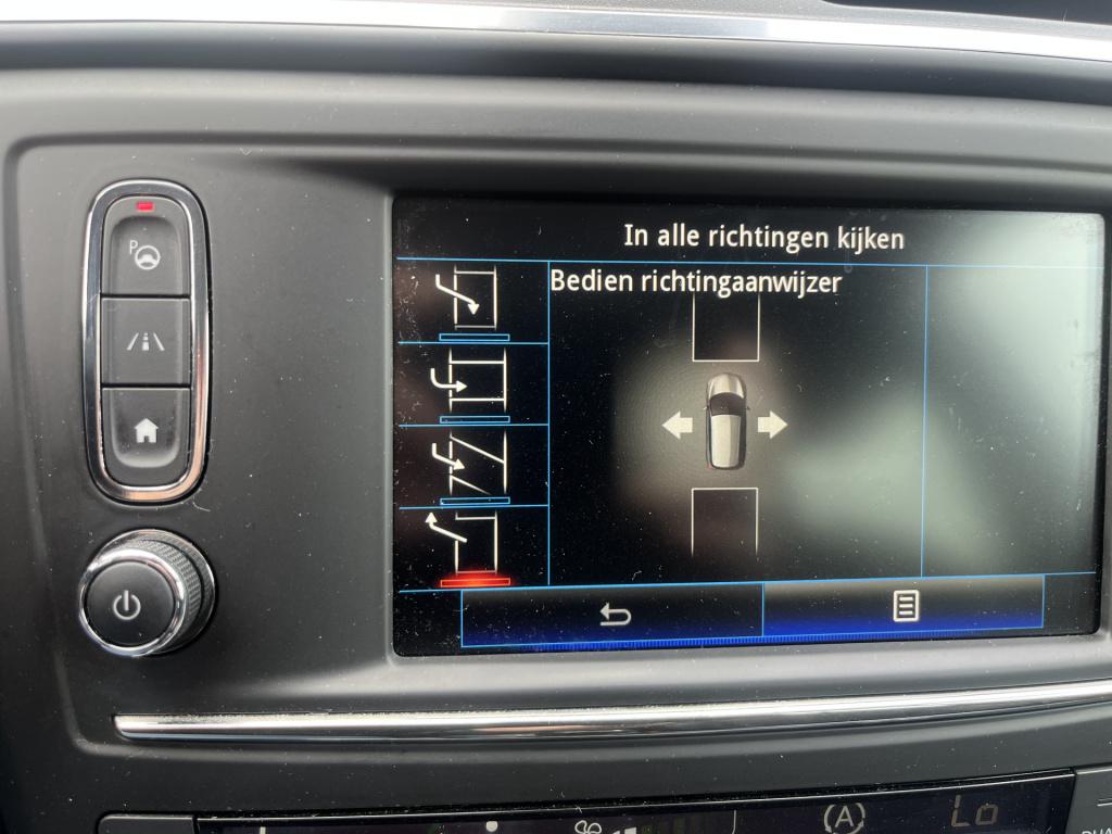 Renault Kadjar 1.2 tce bose navi carplay stoelverw