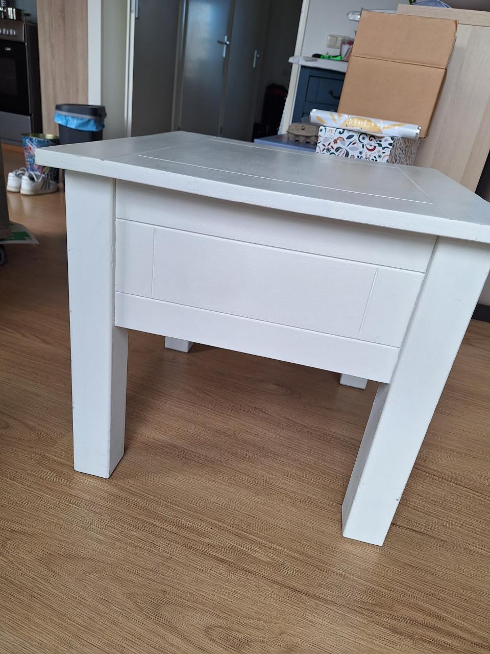 Salon- en bijzettafel