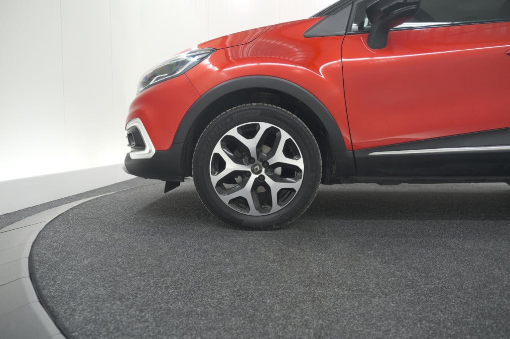 Renault Captur tce 90 intens | trekhaak | camera | dodehoekdetectie | navig