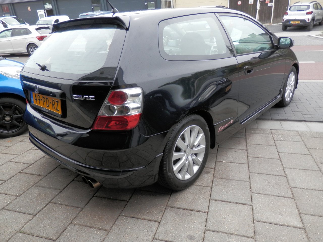 Auto Garant Biedt Aan: Honda Civic 1.6 3 DR Sport