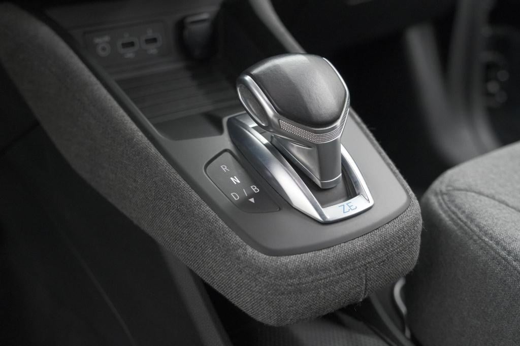 Renault Zoe r110 life 52 kwh | koopaccu | 3 fase | camera | apple carplay |