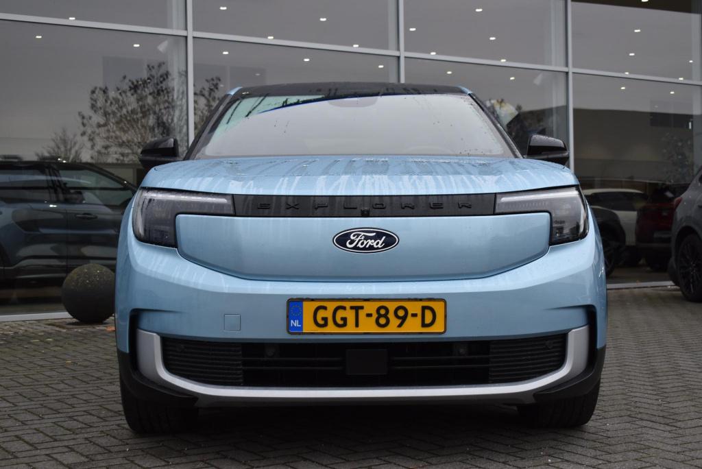 Ford Explorer premium extended range rwd 77 kwh | panoramadak | climate con